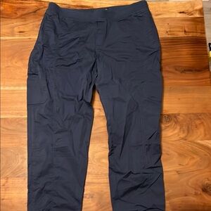 Eddie Bauer Black Chinos Comfortable and Versatile